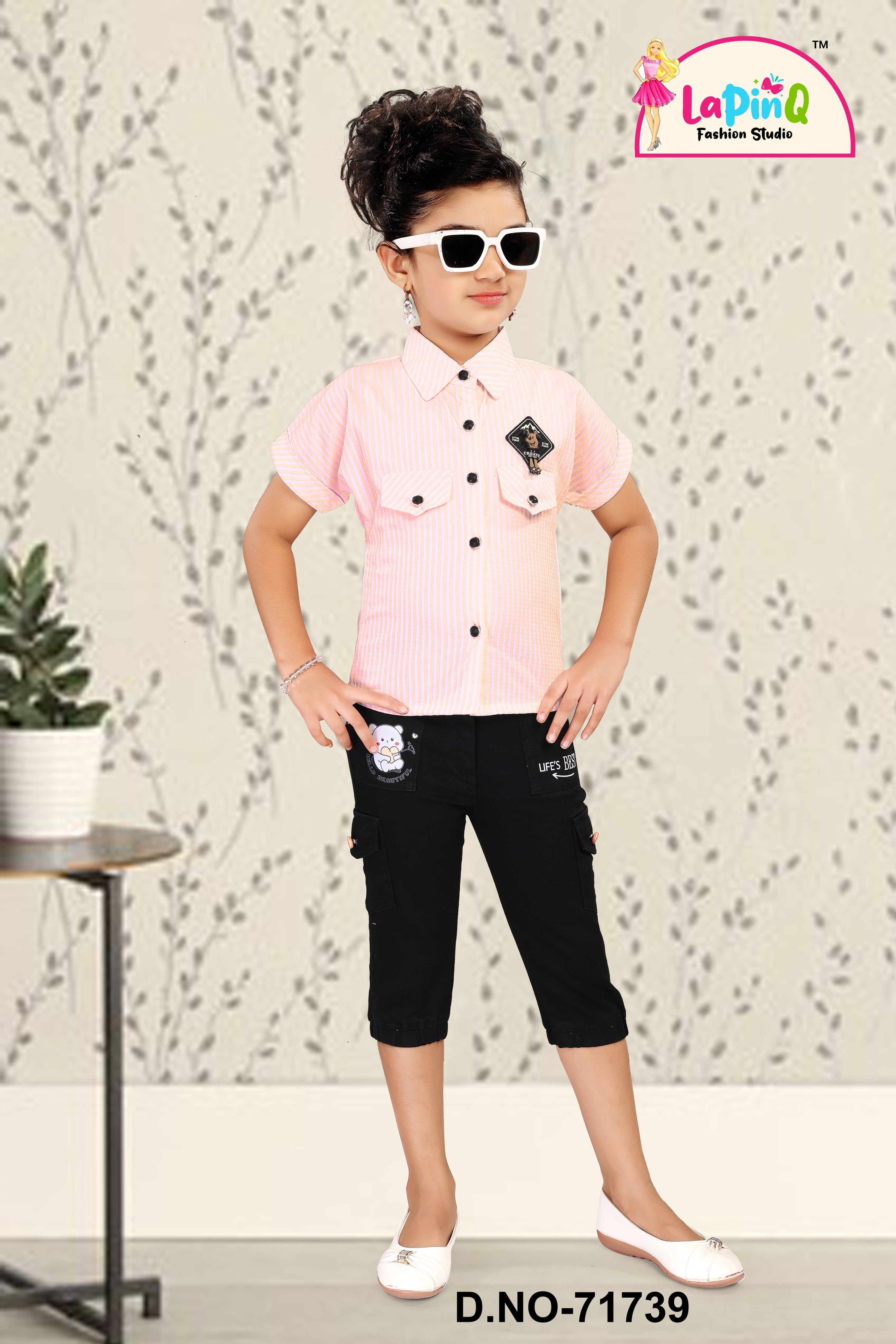 Stylish Capri and Top Set for Girls with Pocket Details