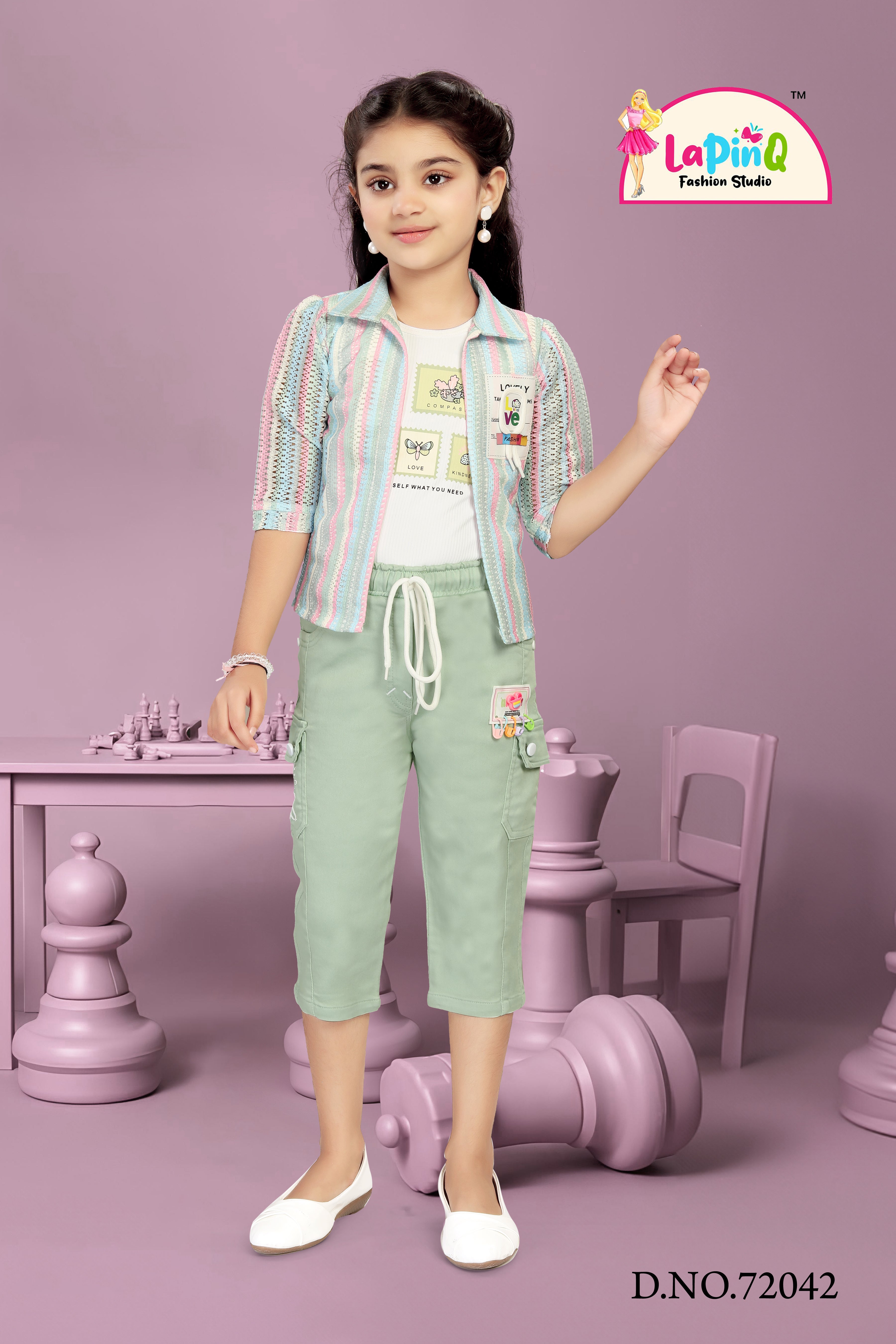 Girls Stylish Capri and Jacket Set