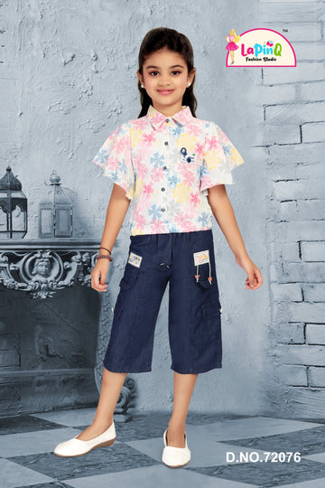 Girls Capri and Shirt Set with Floral details